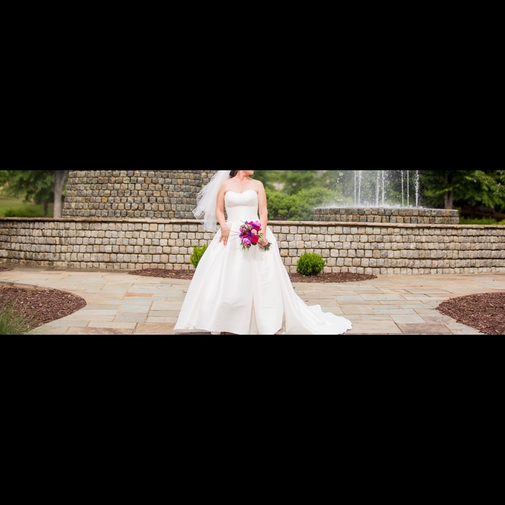 Ella Rosa Wedding dress